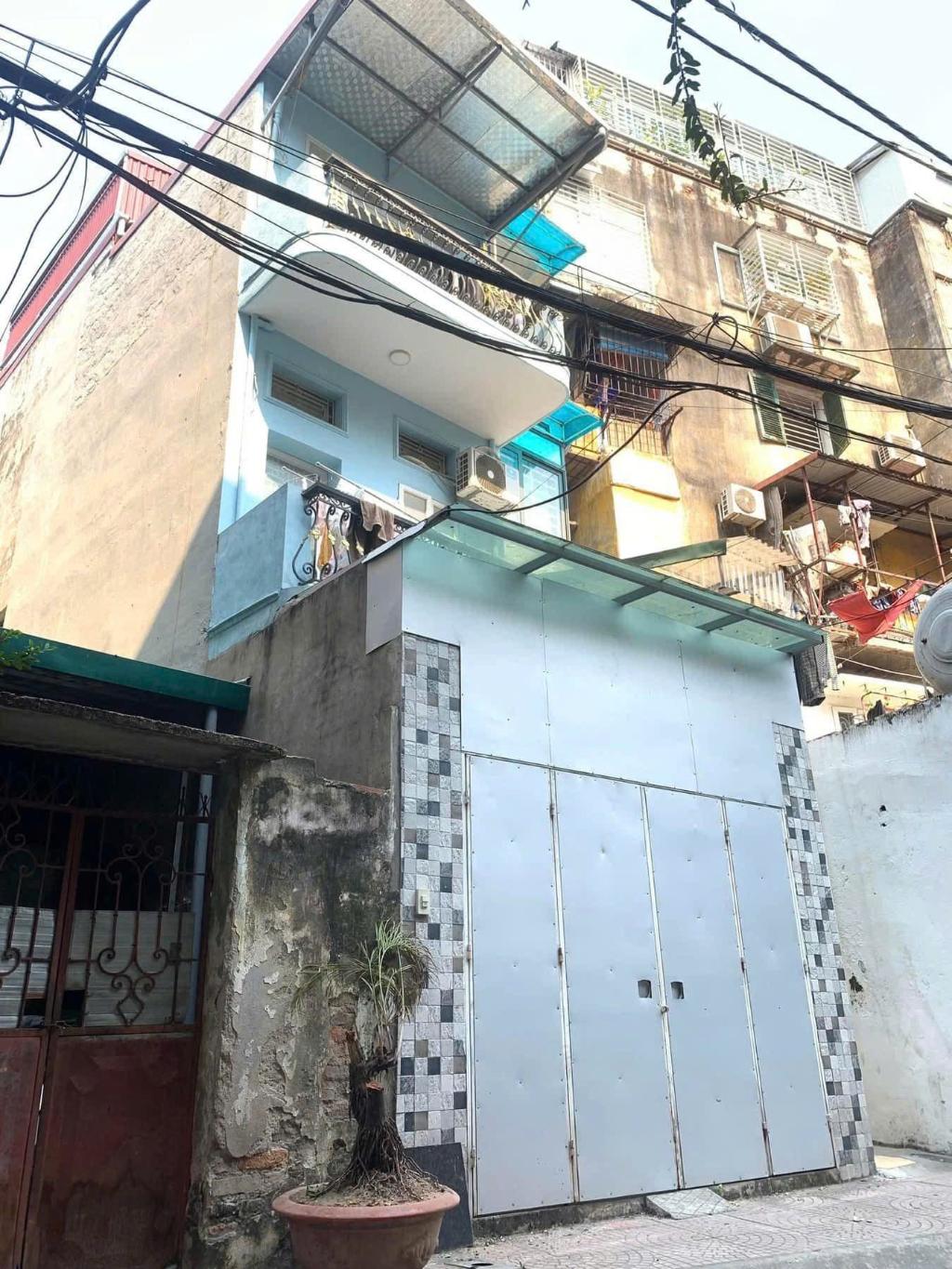 Bán nhà Lò Đúc - diện tích 48.6m2 3 tầng - Ô Tô - giá 10,0 tỷ