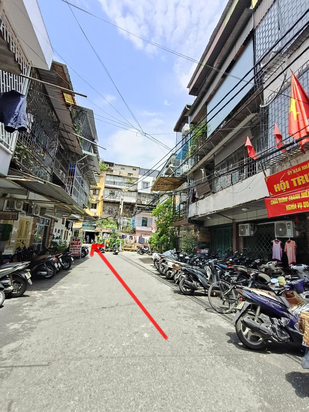 Bán nhà Lò Đúc - diện tích 48.6m2 3 tầng - Ô Tô - giá 10,0 tỷ