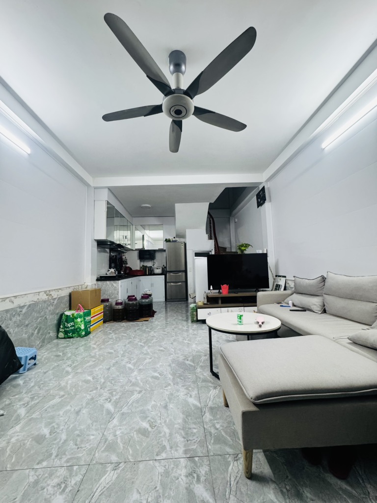 Bán nhà Đông Thiên, 32m2 4 tầng