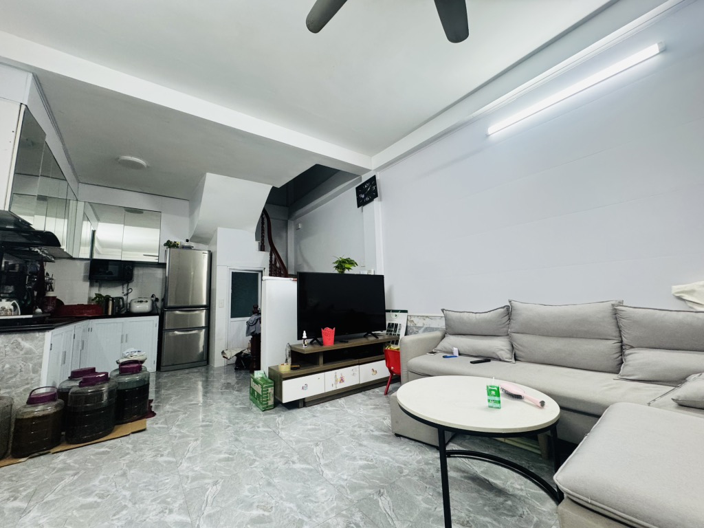 Bán nhà Đông Thiên, 32m2 4 tầng