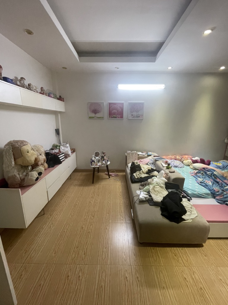 Bán nhà Nguyễn Ái Quốc - diện tích 40m2 4 tầng - ô tô đỗ cửa - giá 18 tỷ