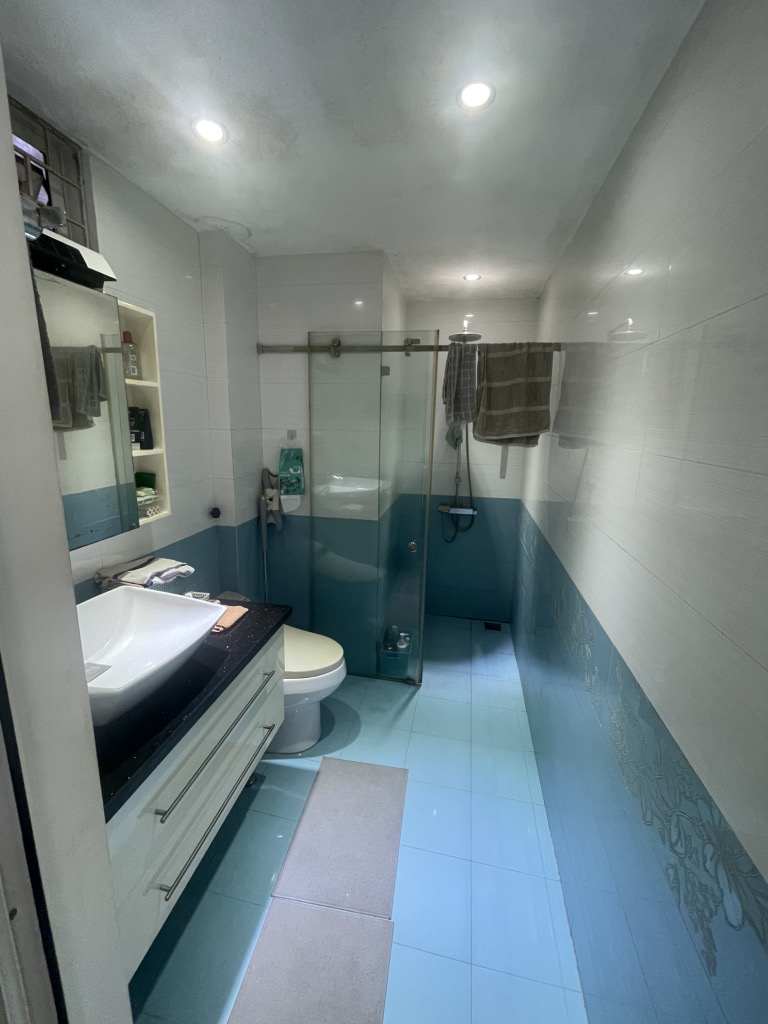 Bán nhà Nguyễn Ái Quốc - diện tích 40m2 4 tầng - ô tô đỗ cửa - giá 18 tỷ