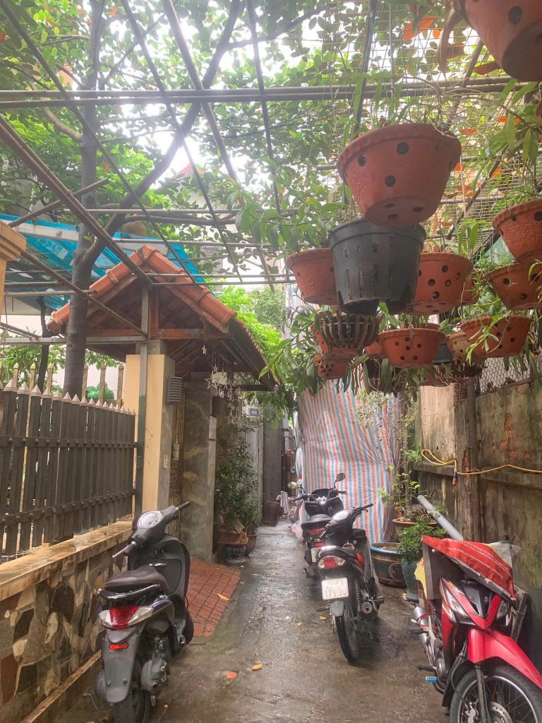 Bán nhà phố Ô Cách 106m2 x 4 tầng, Q. Long Biên – Giá 14,3 tỷ