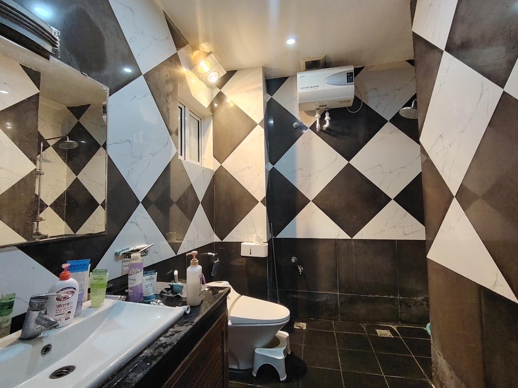 Bán nhà phố Ô Cách 106m2 x 4 tầng, Q. Long Biên - Giá 14,3 tỷ - Ảnh 3