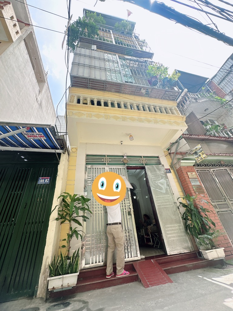 Bán nhà Tân Mai - diện tích 18m2 4 tầng - Ô TÔ QUA - giá 9,5 tỷ