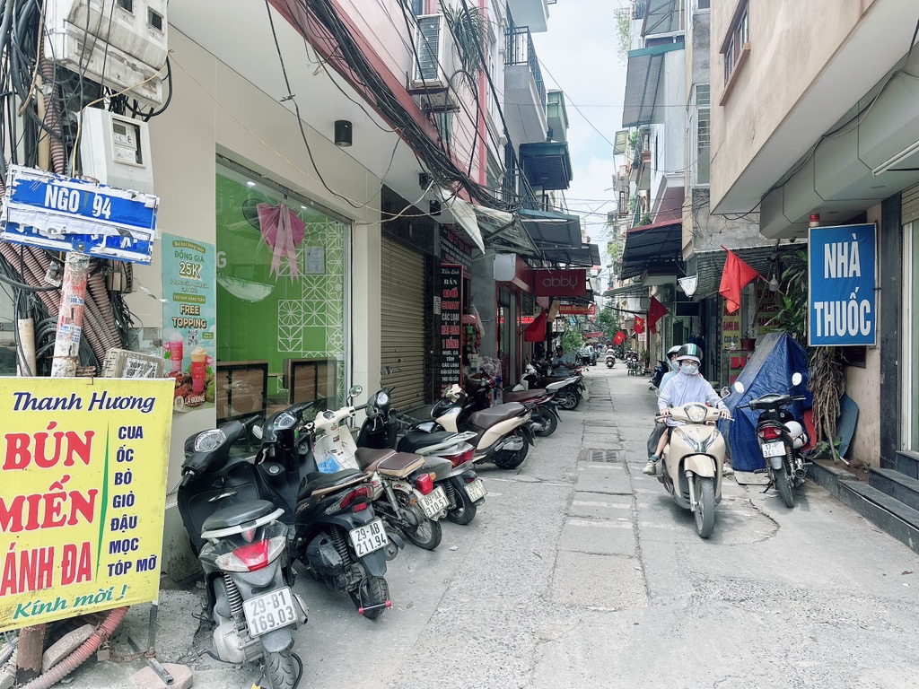 Bán nhà Tân Mai - diện tích 18m2 4 tầng - Ô TÔ QUA - giá 9,5 tỷ