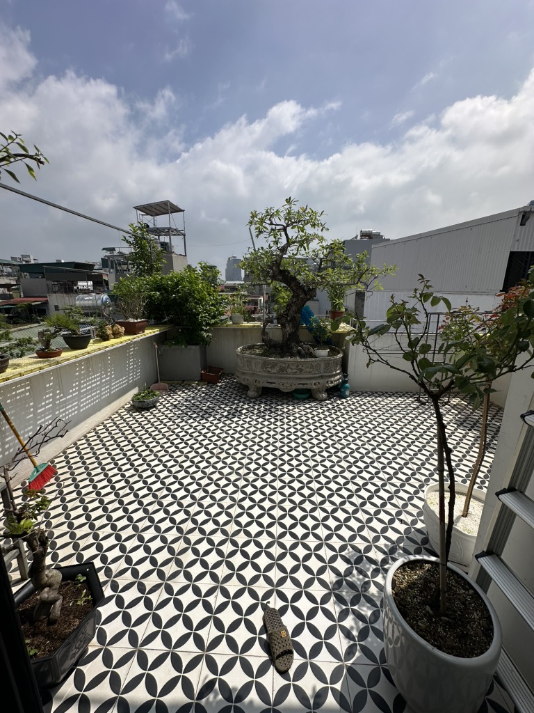 Bán nhà Ngõ Chợ Khâm Thiên - diện tích 42m2 5 tầng - Nhà đẹp như khách sạn - giá 13,9 tỷ