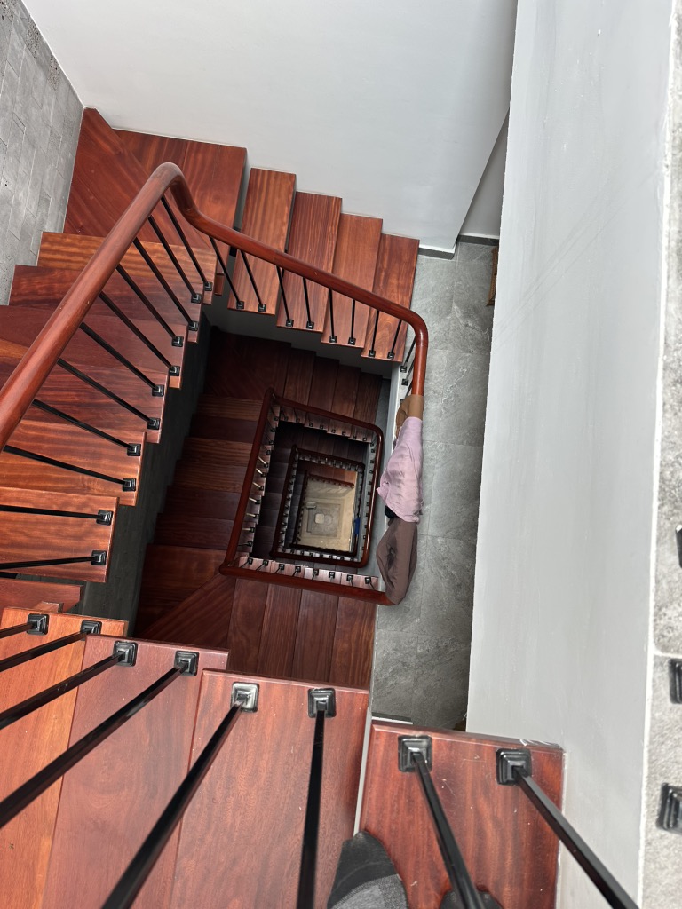 Bán nhà Ngõ Chợ Khâm Thiên - diện tích 42m2 5 tầng - Nhà đẹp như khách sạn - giá 13,9 tỷ