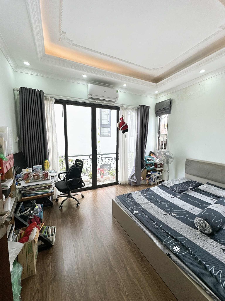 Bán nhà Minh Khai - 39m2 - 5 tầng - lô góc, ô tô đỗ cửa, nhà dân xây - nhỉnh 8 tỷ