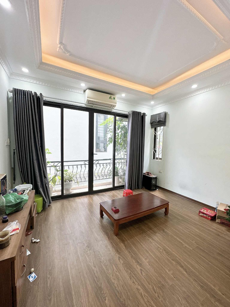 Bán nhà Minh Khai - 39m2 - 5 tầng - lô góc, ô tô đỗ cửa, nhà dân xây - nhỉnh 8 tỷ