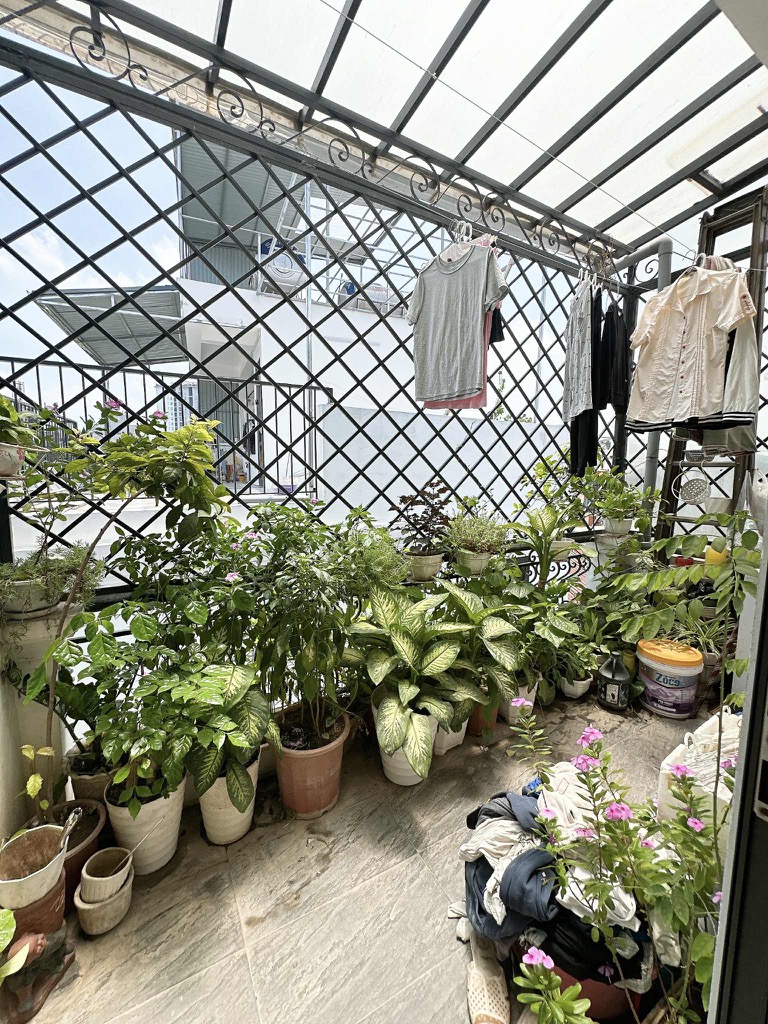 Bán nhà Minh Khai - 39m2 - 5 tầng - lô góc, ô tô đỗ cửa, nhà dân xây - nhỉnh 8 tỷ