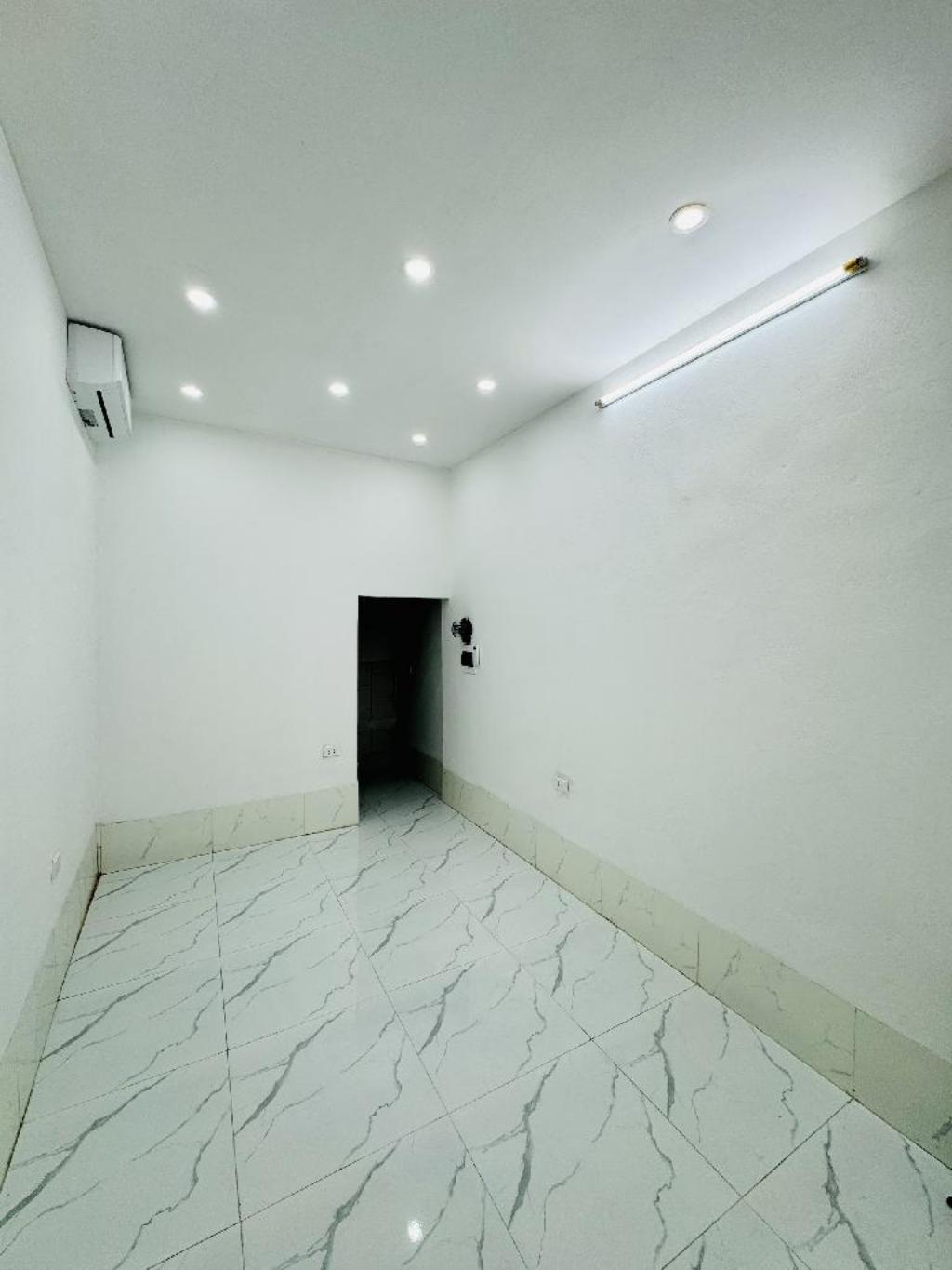 Bán nhà Nguyễn Như Đổ - diện tích 34m2 2 tầng - Mặt phố kinh doanh sầm uất - giá 9,5 tỷ