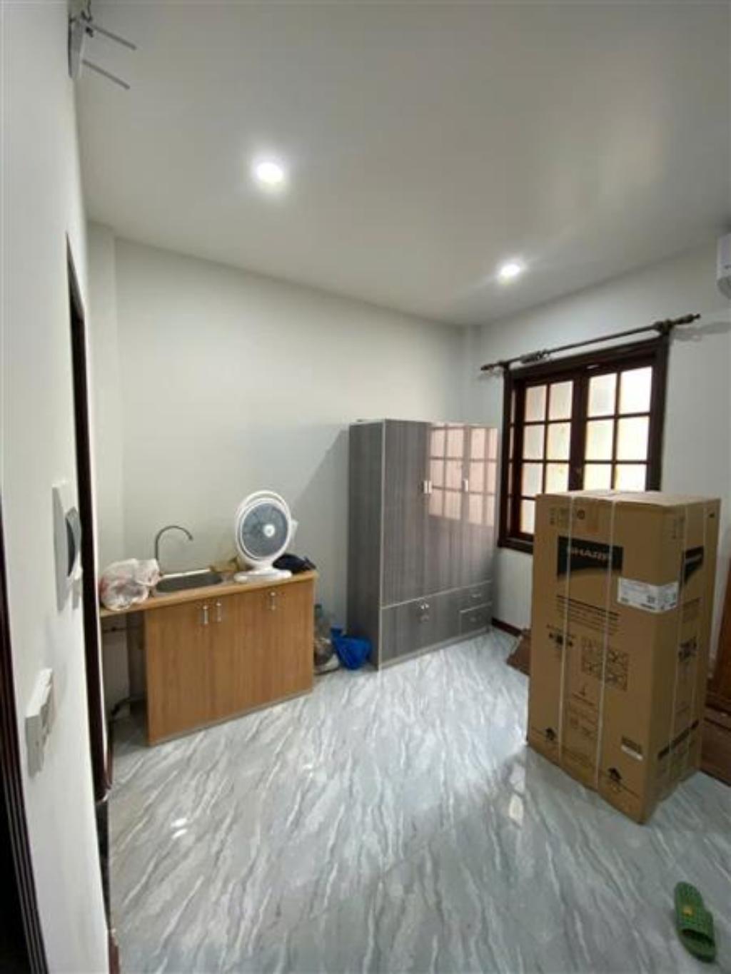 Bán nhà Hoàng Văn Thái - diện tích 51m2 5 tầng - Ô TÔ - giá Nhỉnh 18 tỷ