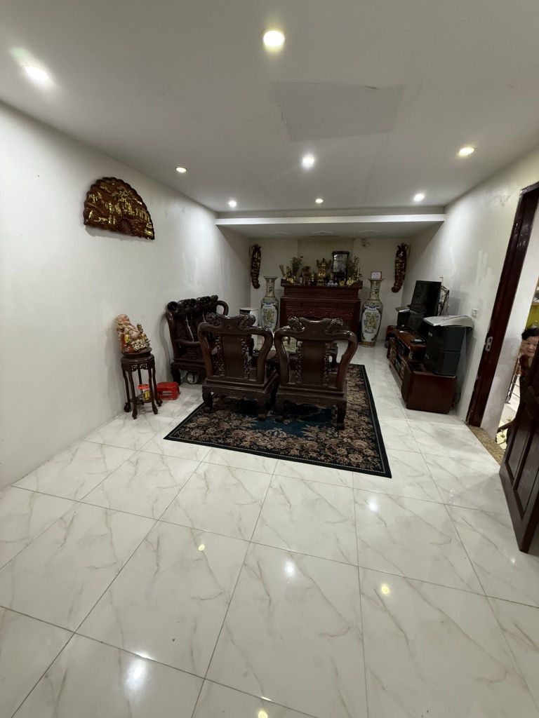 Bán nhà TT Nam Đồng - diện tích 43m2 4 tầng - nhà đẹp hiếm có - giá 6,8 tỷ