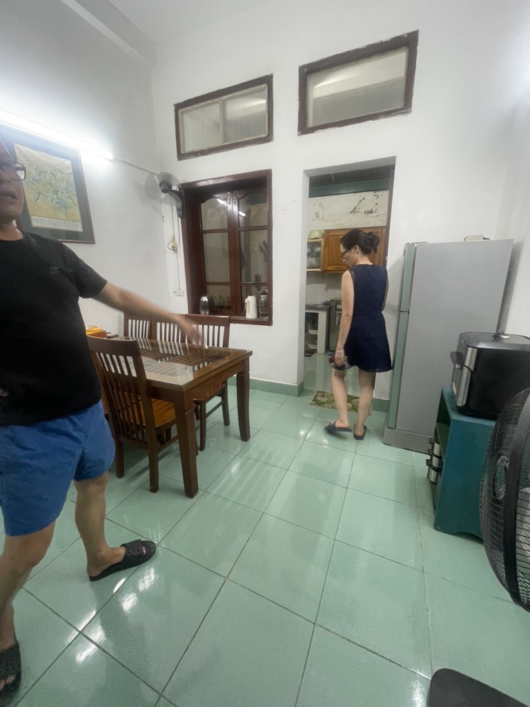 Bán nhà Tây Sơn - diện tích 51.3m2 3 tầng - ô tô đỗ ngày đêm - giá 18,5 tỷ