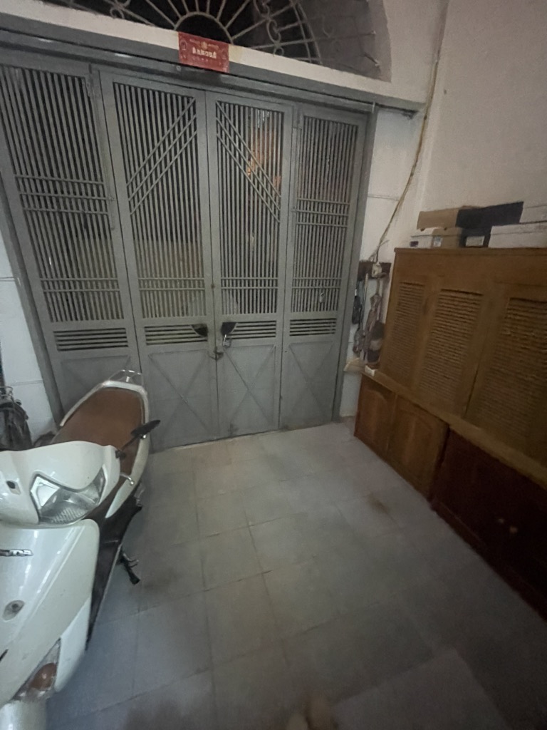 Bán nhà Tây Sơn - diện tích 51.3m2 3 tầng - ô tô đỗ ngày đêm - giá 18,5 tỷ