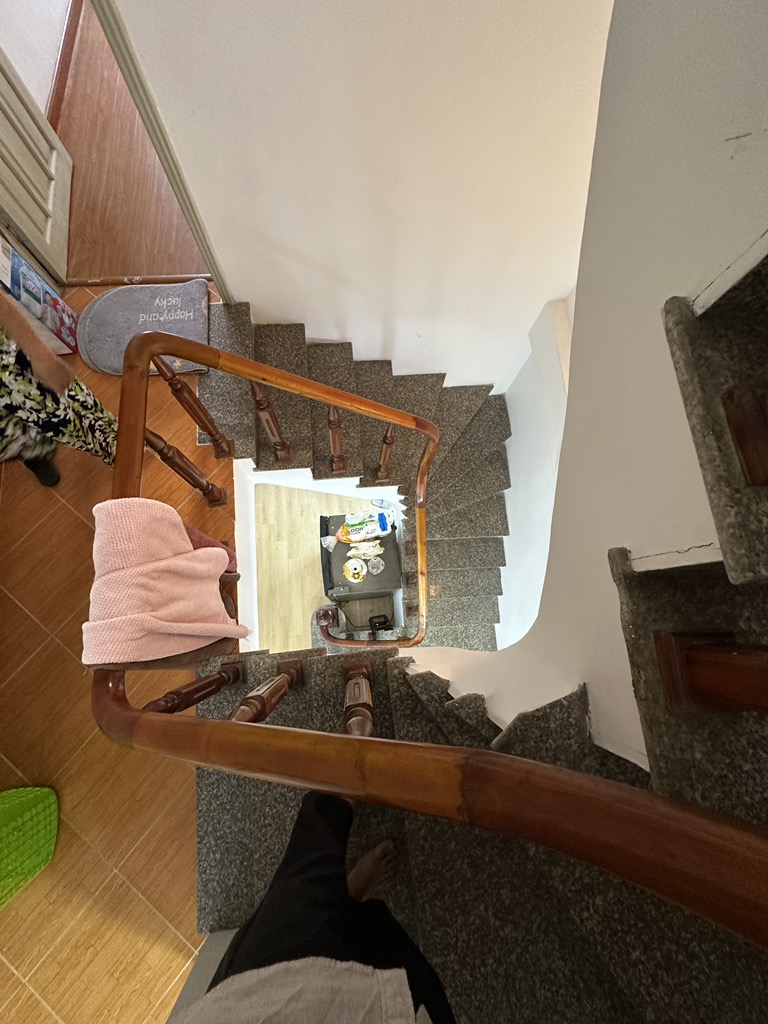 Bán nhà Ngõ Quỳnh - diện tích 35m2 4 tầng - vị trí trung tâm - giá 8,35 tỷ