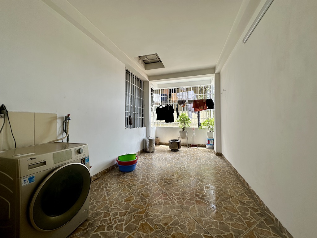 Bán nhà Ngõ Quỳnh - diện tích 35m2 4 tầng - vị trí trung tâm - giá 8,35 tỷ