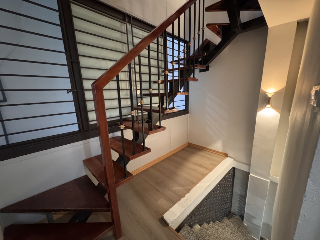 Bán nhà Minh Khai giá 2,7 tỷ - 15,5m2 x4 tầng full nội thất - gần Times City