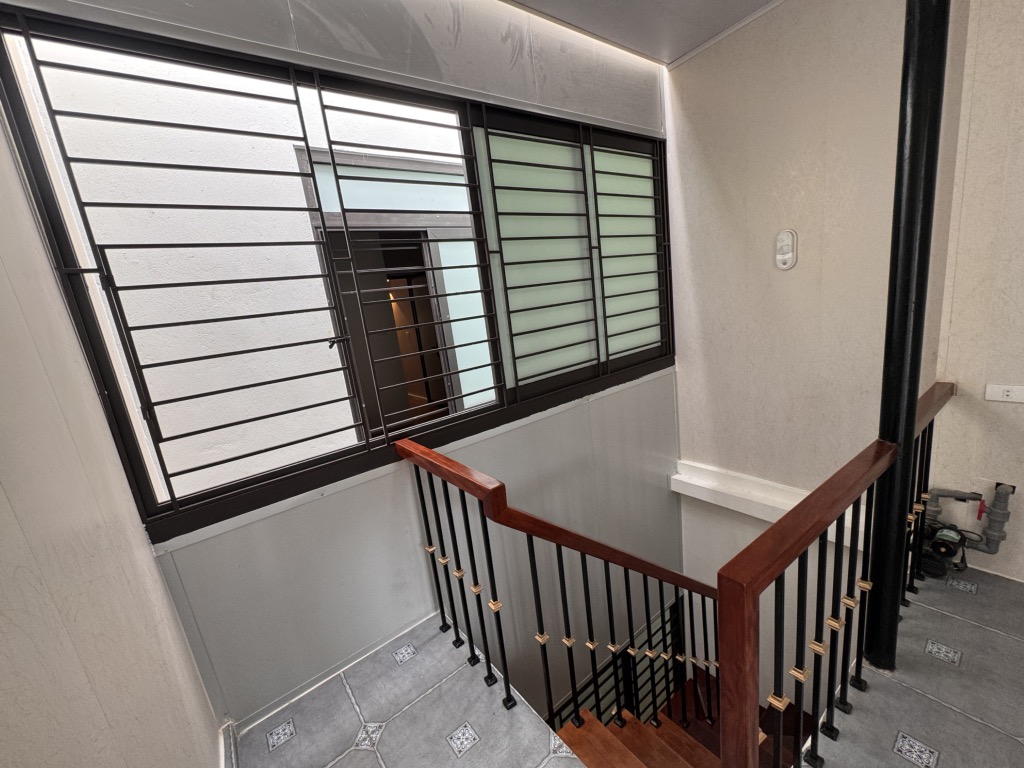 Bán nhà Minh Khai giá 2,7 tỷ - 15,5m2 x4 tầng full nội thất - gần Times City