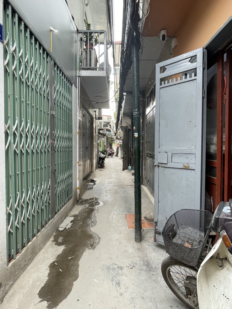 Bán nhà Định Công Thượng - diện tích 33.1m2 2 tầng - Cực hiếm - giá 2,7 tỷ