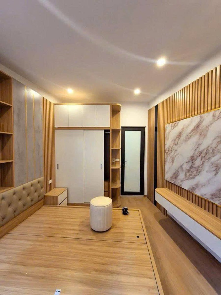 Bán nhà  Văn Hương giá nhỉnh 4 tỷ -  4 tầng - lô góc thoáng sáng