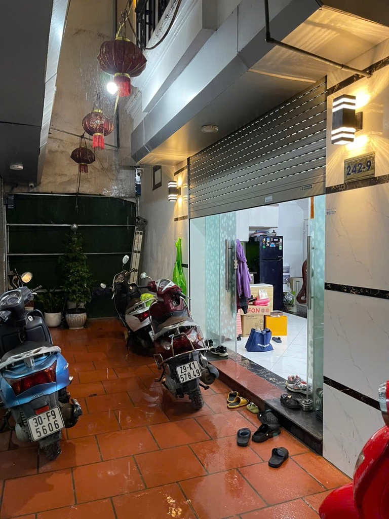 Bán nhà Hoàng Mai - 33m2 5 tầng - ô tô qua cửa - nhà đẹp ở sướng - giá 6,7 tỷ
