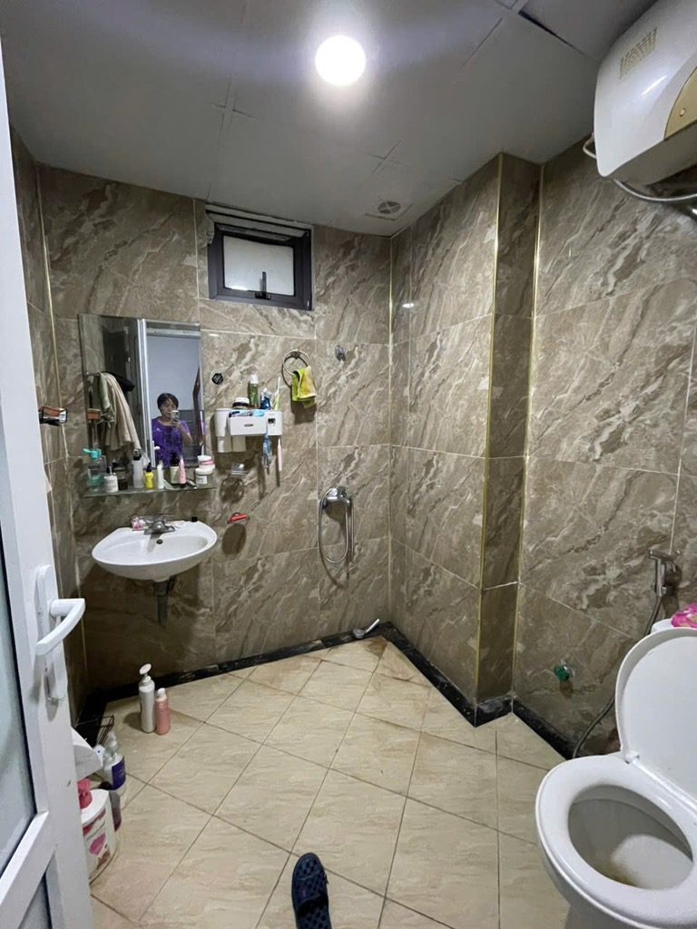 Bán nhà Hoàng Mai - 33m2 5 tầng - ô tô qua cửa - nhà đẹp ở sướng - giá 6,7 tỷ