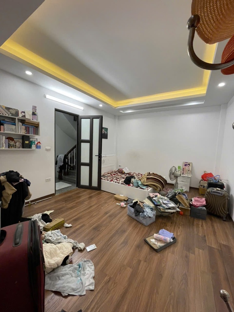 Bán nhà Hoàng Mai - 33m2 5 tầng - ô tô qua cửa - nhà đẹp ở sướng - giá 6,7 tỷ
