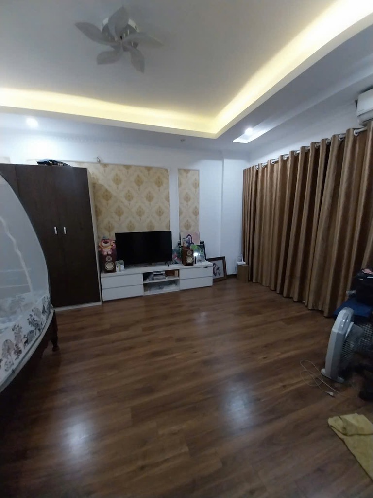 Bán nhà Hoàng Mai - 33m2 5 tầng - ô tô qua cửa - nhà đẹp ở sướng - giá 6,7 tỷ