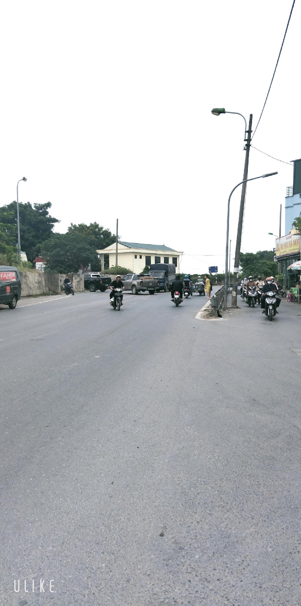 Bán nhà Nguyễn Khoái - diện tích 64,6m2 3 tầng - ô tô - giá 13 tỷ