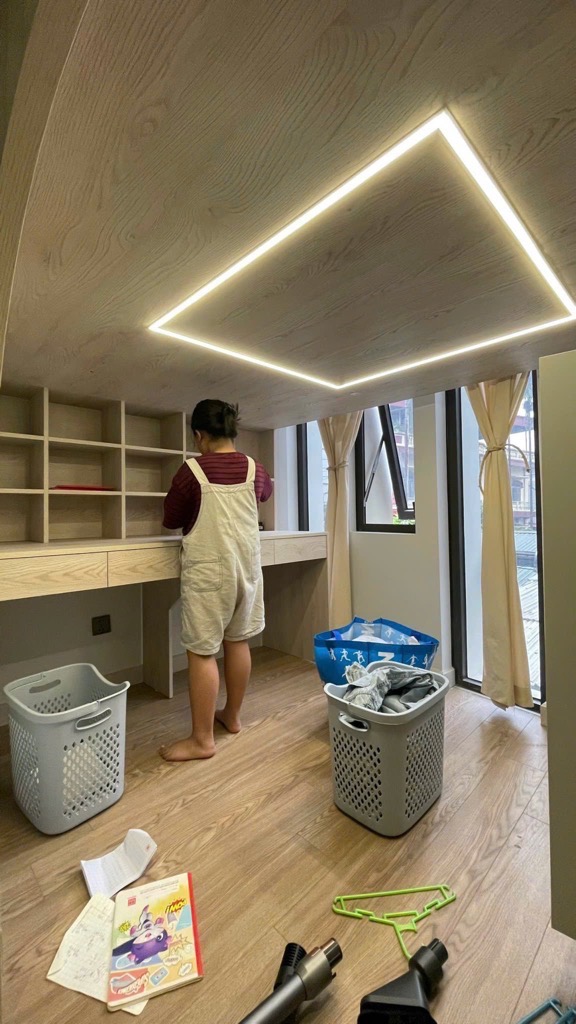 Bán nhà Hưng Phúc - diện tích 54,8m2 5 tầng - ô tô đỗ cửa - giá 11,8 tỷ