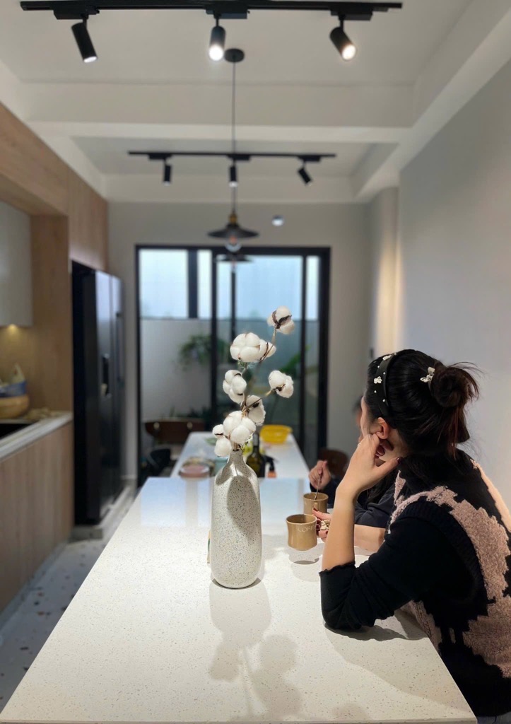 Bán nhà Hưng Phúc - diện tích 54,8m2 5 tầng - ô tô đỗ cửa - giá 11,8 tỷ