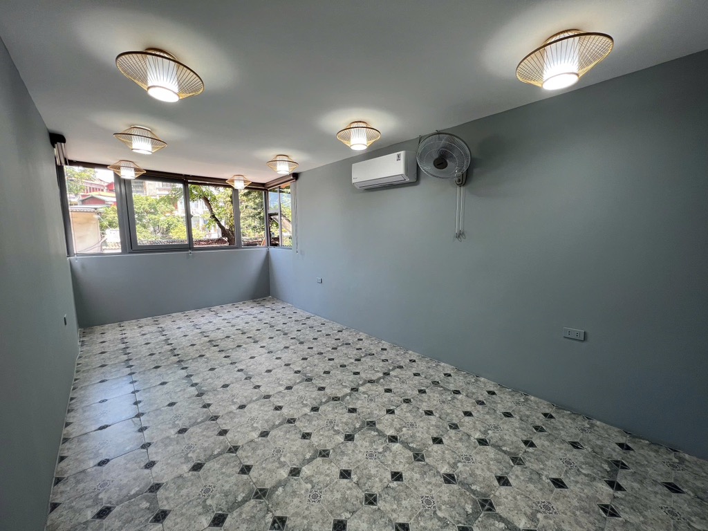 Bán nhà Đặng Văn Ngữ - diện tích 30m2 2 tầng - Lô góc 3 mặt thoáng - giá 2,8 tỷ