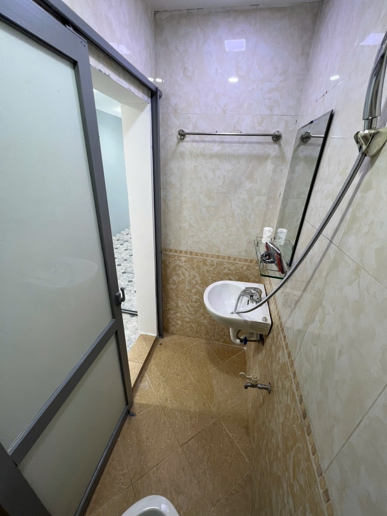 Bán nhà Đặng Văn Ngữ - diện tích 30m2 2 tầng - Lô góc 3 mặt thoáng - giá 2,8 tỷ