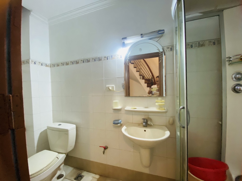 Bán nhà Khương Đình - diện tích 62m2 4 tầng - Nhà chủ tự xây 2 thoáng trước sau - giá 18 tỷ