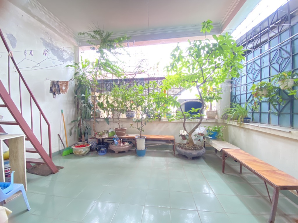 Bán nhà Khương Đình - diện tích 62m2 4 tầng - Nhà chủ tự xây 2 thoáng trước sau - giá 18 tỷ