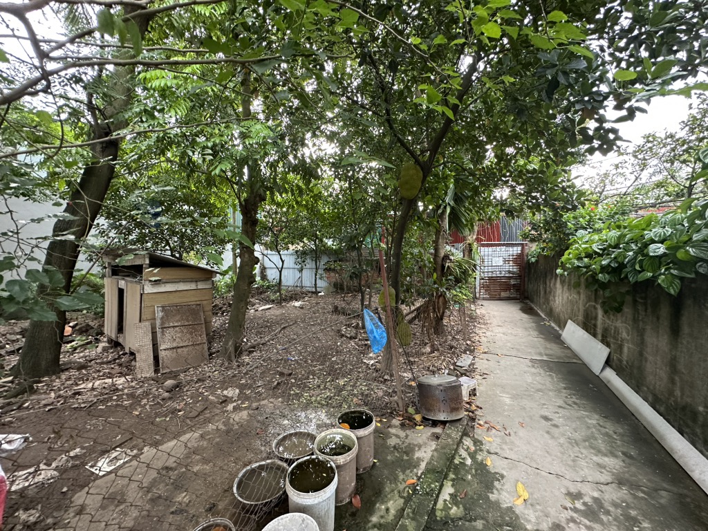 Bán nhà Đại Từ - diện tích 200m2 1 tầng - Mặt tiền rộng 8m, ngõ thông - giá 3,75 tỷ