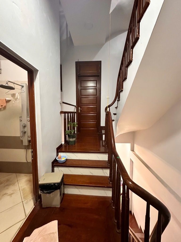 Bán nhà Gốc Đề - diện tích 65m2 5 tầng - Ô CHỜ THANG MÁY - giá 13,8 tỷ