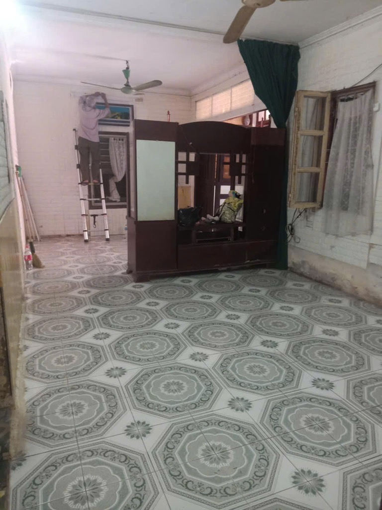 Bán nhà Giải Phóng - diện tích 95m2 1 tầng - ô tô tránh - giá 6,5 tỷ