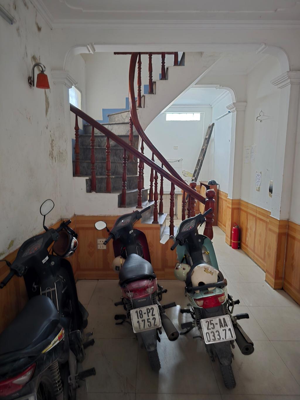 Bán nhà Minh Khai - 24.5m2 x 4 tầng lô góc 3 thoáng - gần Times City, 30m ô tô đỗ - giá 6,2 tỷ