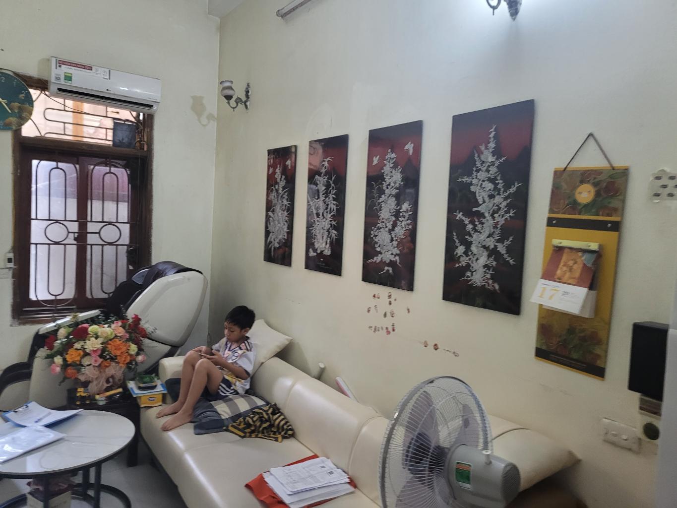 Bán nhà Lê Trọng Tấn - diện tích 53.2m2 5 tầng - 1 mặt hồ đầm sồi + 1 mặt ngõ - giá 19,5 tỷ