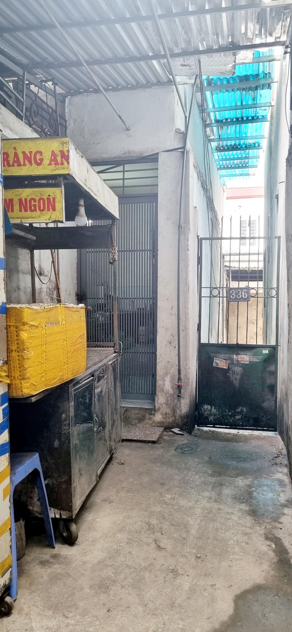 Bán nhà Nguyễn Khoái - diện tích 62.2m2 1 tầng - Nhà cũ coi như bán đất - giá 7 tỷ