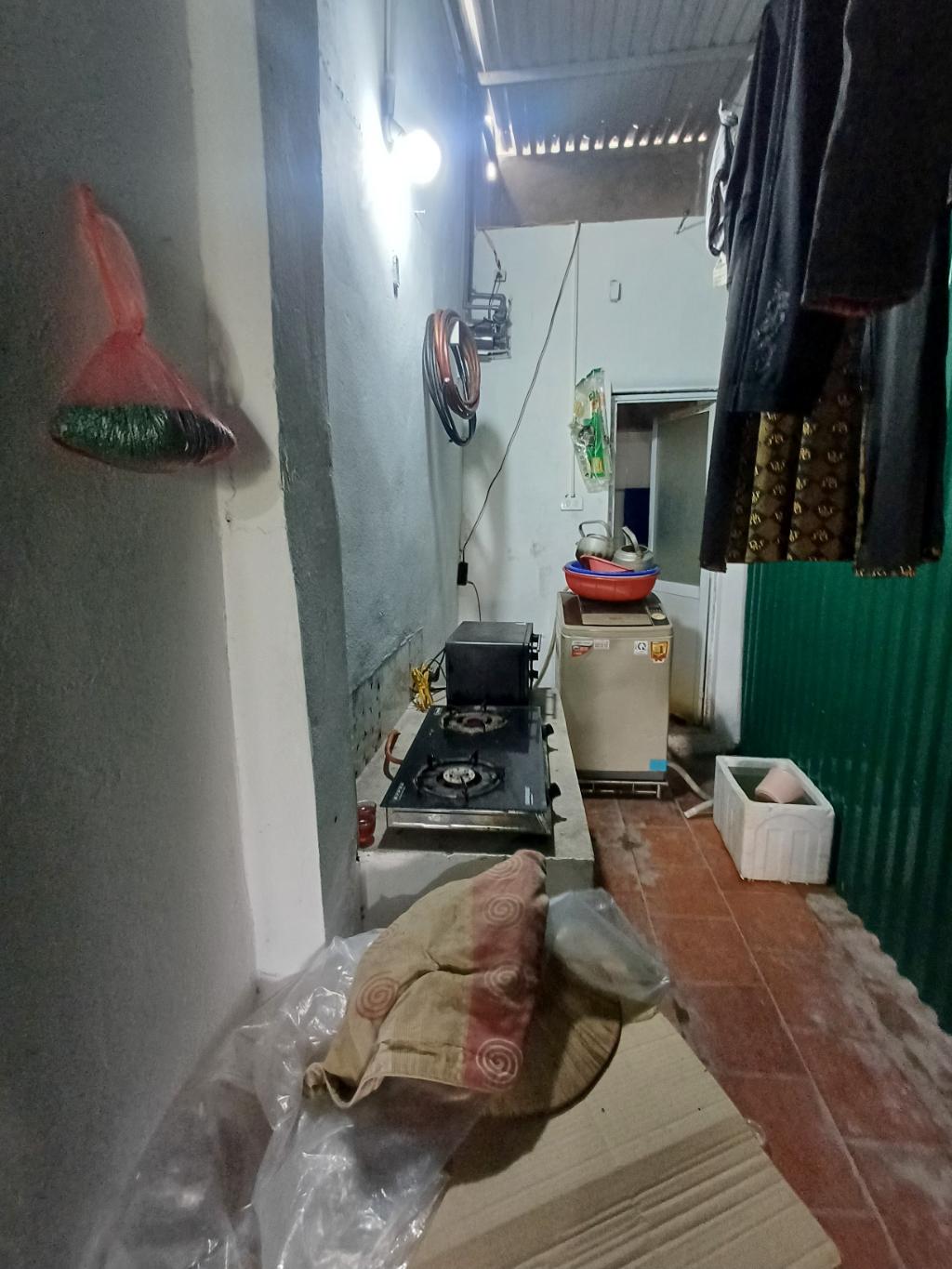 Bán nhà Lĩnh Nam - diện tích 80m2 1 tầng - ô tô đỗ cửa - giá 1,8 tỷ