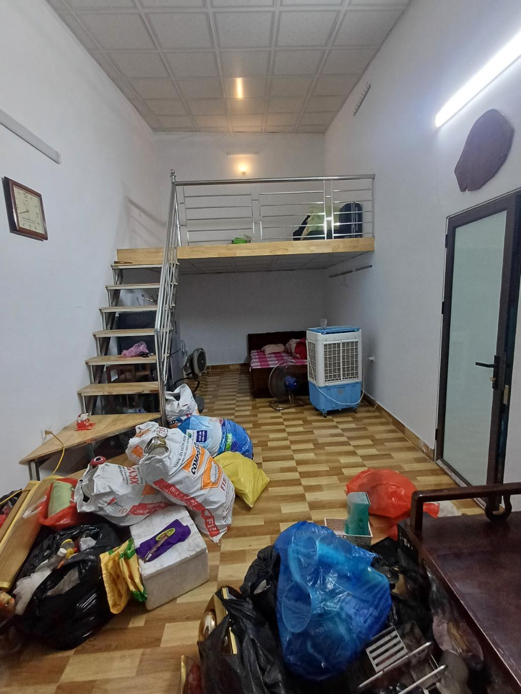 Bán nhà Lĩnh Nam - diện tích 80m2 1 tầng - ô tô đỗ cửa - giá 1,8 tỷ