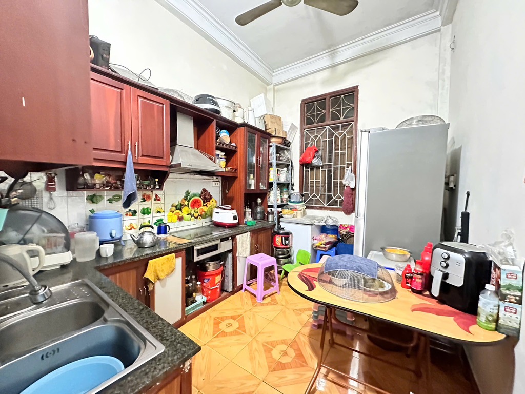 Bán nhà Chính Kinh - diện tích 34m2 5 tầng - Nhà lô góc 3 mặt thoáng - giá 10 tỷ