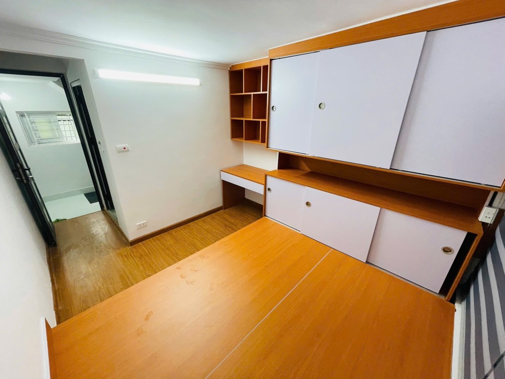 Bán nhà Hoàng Mai - 23m2 x 5 tầng đẹp - gần phố Trương Định - giá gần 6 tỷ
