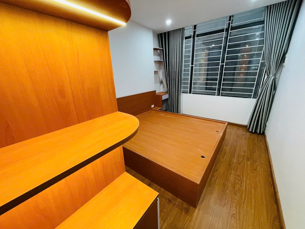 Bán nhà Hoàng Mai - 23m2 x 5 tầng đẹp - gần phố Trương Định - giá gần 6 tỷ