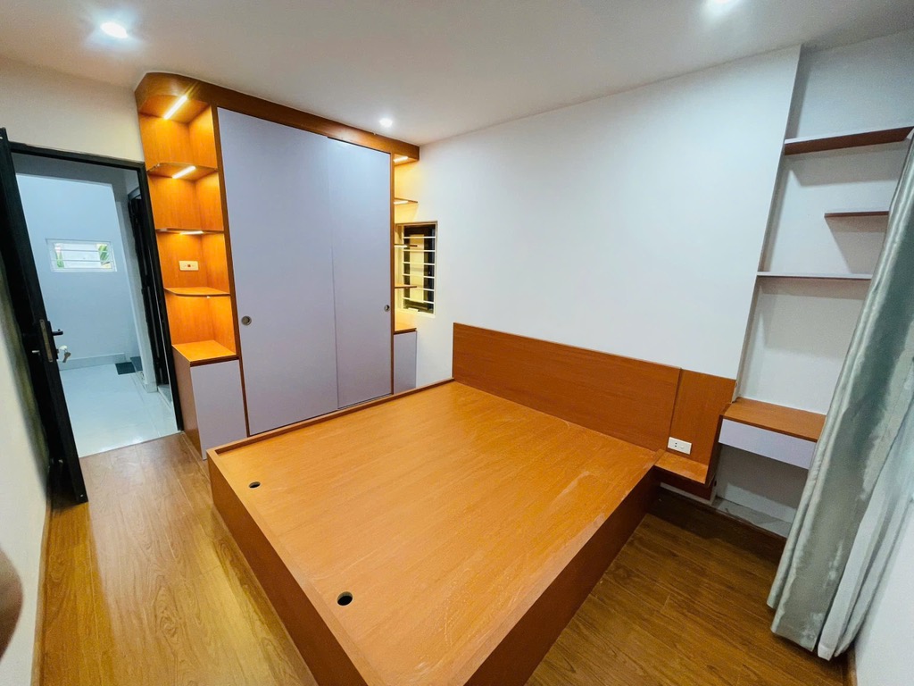 Bán nhà Hoàng Mai - 23m2 x 5 tầng đẹp - gần phố Trương Định - giá gần 6 tỷ