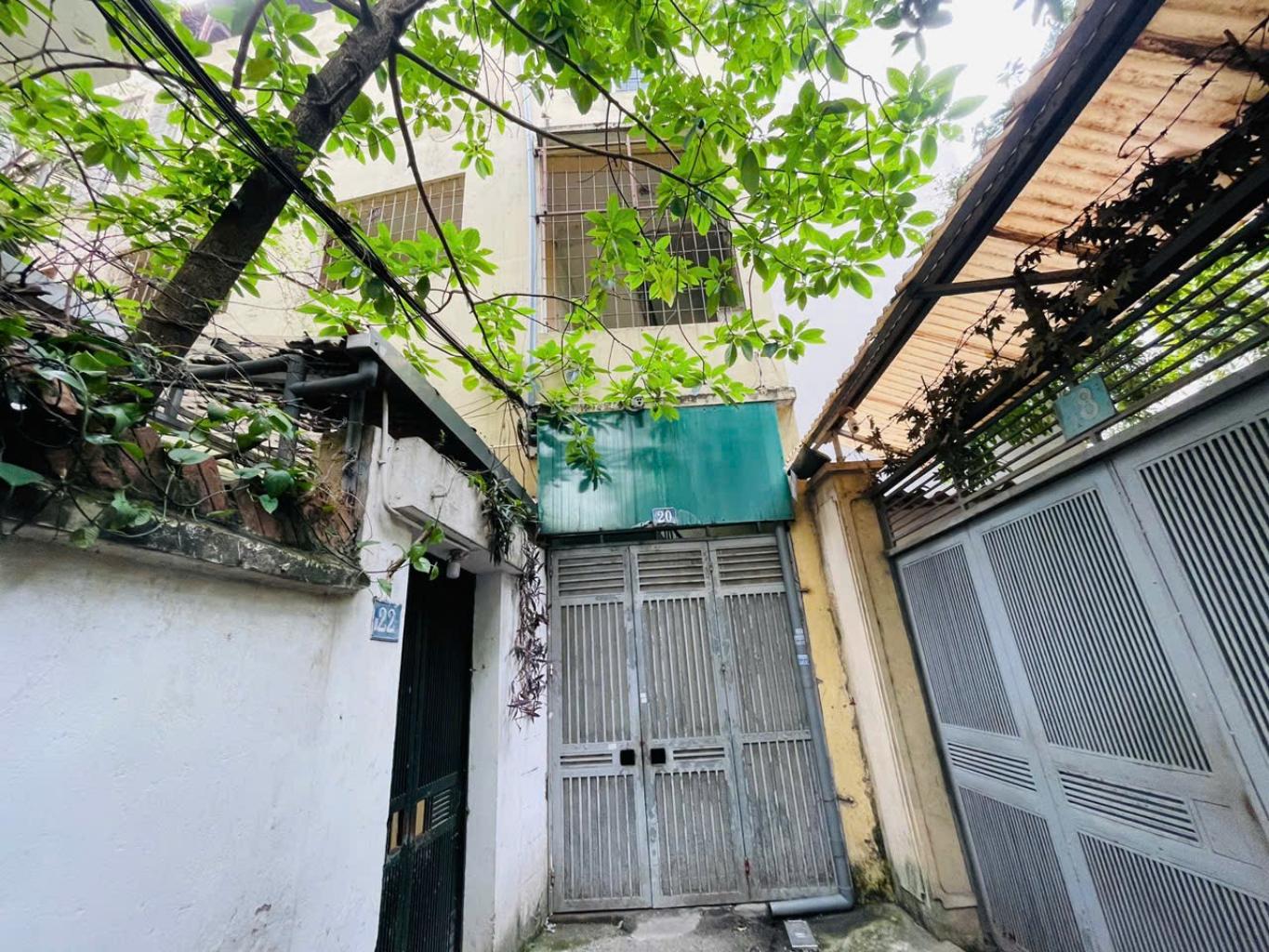 Bán nhà Vương Thừa Vũ - diện tích 89,9m2 4 tầng - Lô góc thoáng sáng - giá 21,5 tỷ